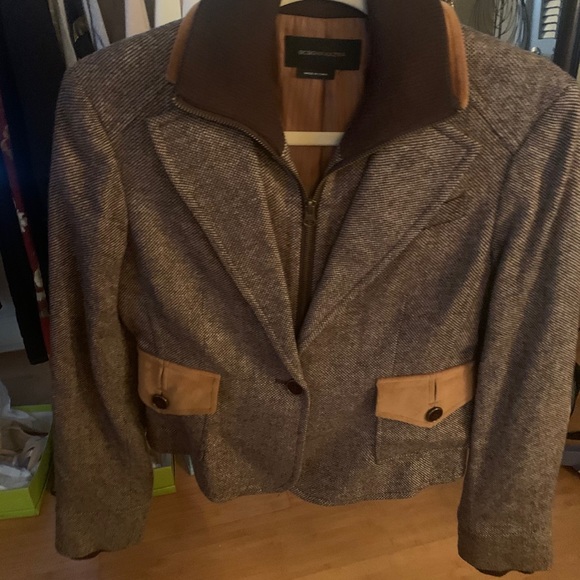 Jackets - Picture 7 of 16